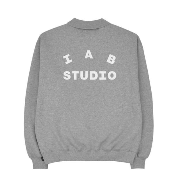 아이앱 스튜디오 스웻셔츠