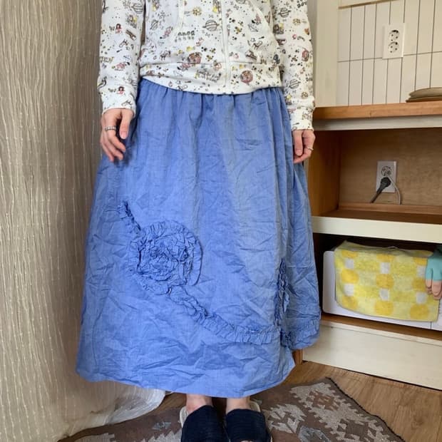flower ruffle skirt