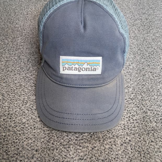 파타고니아 메쉬캡