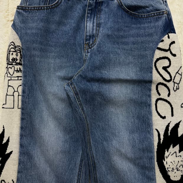 유쓰배쓰-니트 트리밍 워싱 데님 (라이트블루)