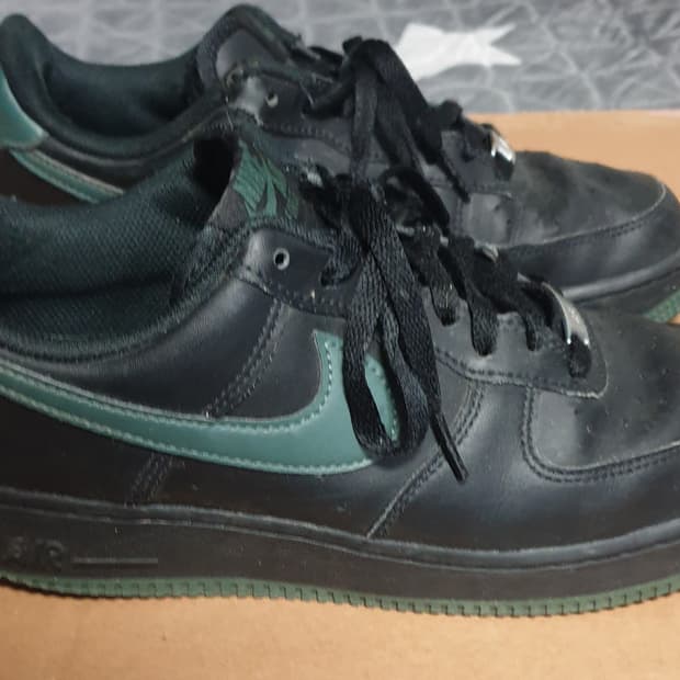 나이키 에어포스1 블랙 빈티지 그린 스니커즈 (255)