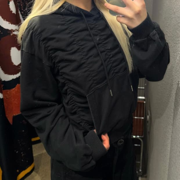 빈티지 셔링 디테일 후드티