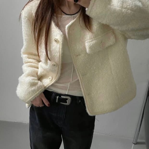 단종 새상품 울 부클 트위드 크림 자켓