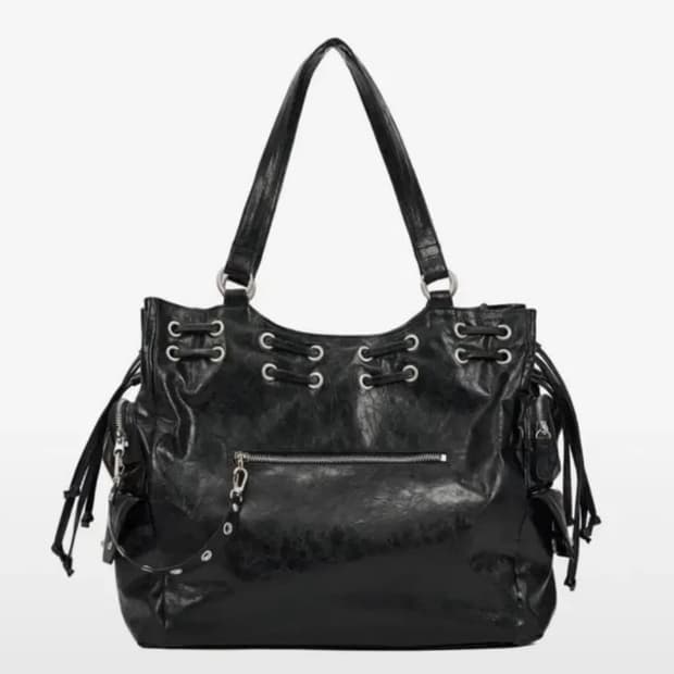 다이닛 뉴 스터드 빅백 블랙