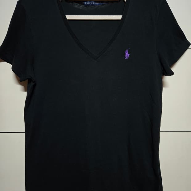 폴로 랄프로렌 정품 여성 블랙 브이넥 반팔티(M사이즈)