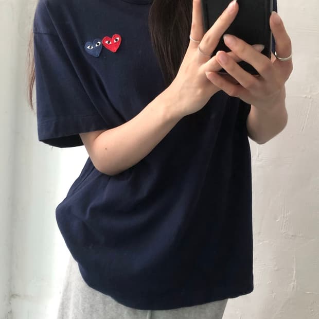 COMME des GARÇONS 꼼데가르송 더블하트와펜 반팔 티셔츠