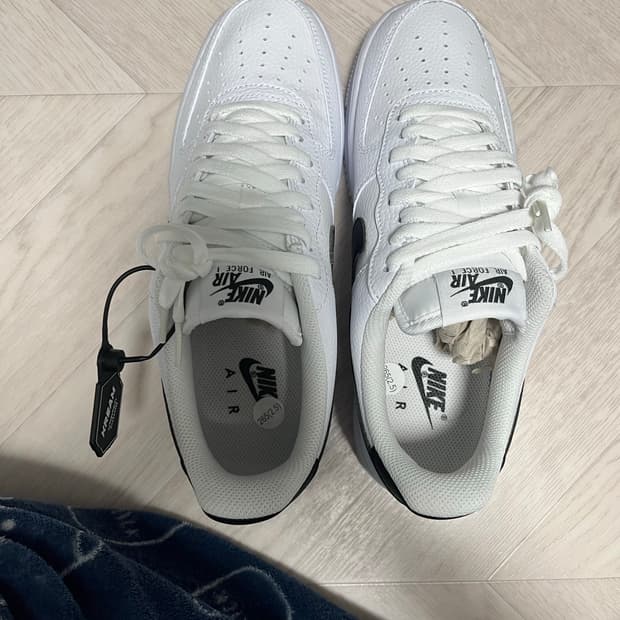 나이키 에어포스 1 화이트블랙 265(새상품)