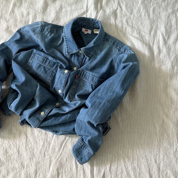  ▫️Levi's Denim Shirt's