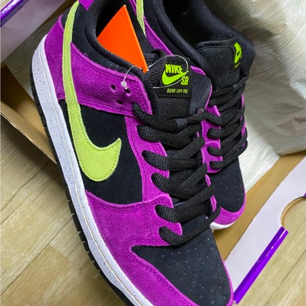 나이키 SB 덩크 레드 플럼