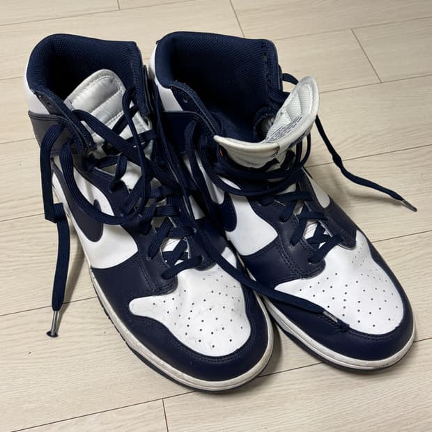 나이키 덩크 하이 레트로 챔피언쉽 네이비