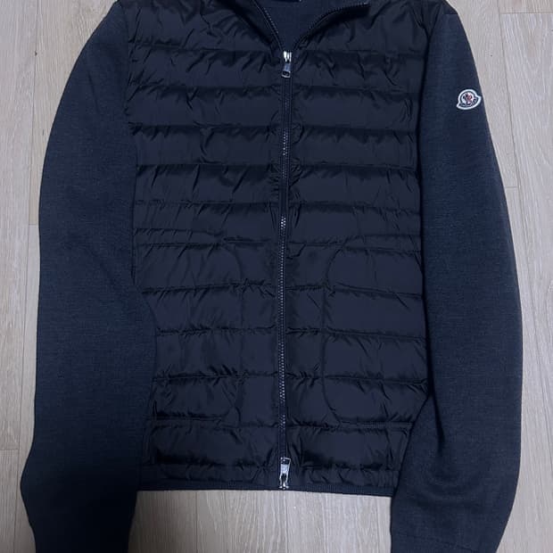 [새상품급, L] 몽클레어 트리콧 니트패딩 그레이