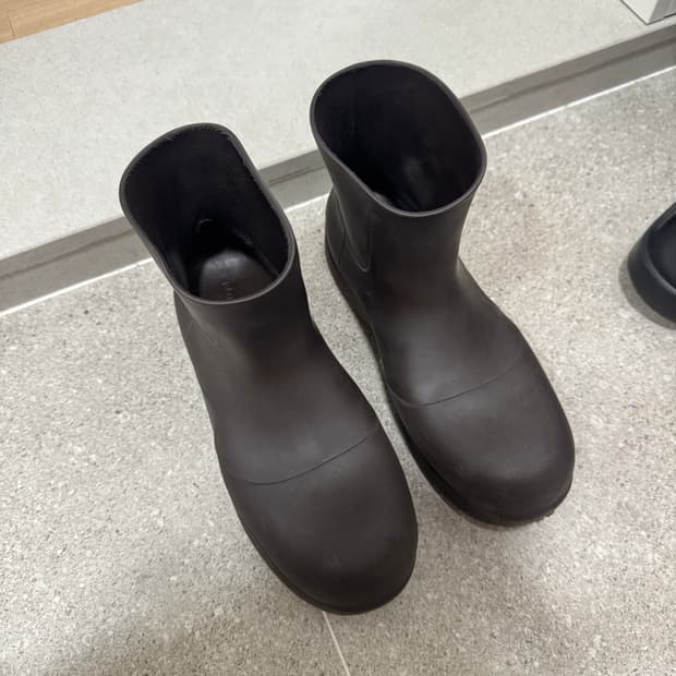 보테가베네타 퍼들부츠 폰단테