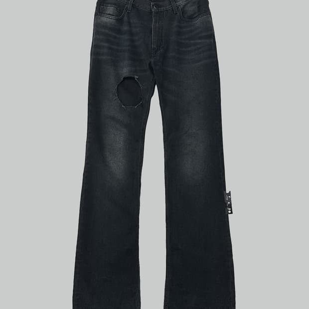 오프화이트 펀칭 플레어 데님