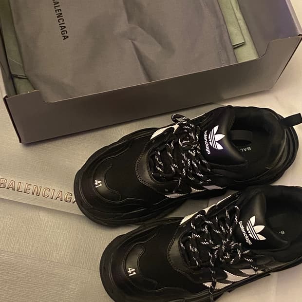[정품] 발렌시아가X아디다스 신형 트리플S 스니커즈 블랙 265 풀구성품