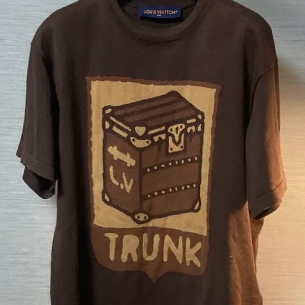 루이비통 트렁크 티셔츠 브라운