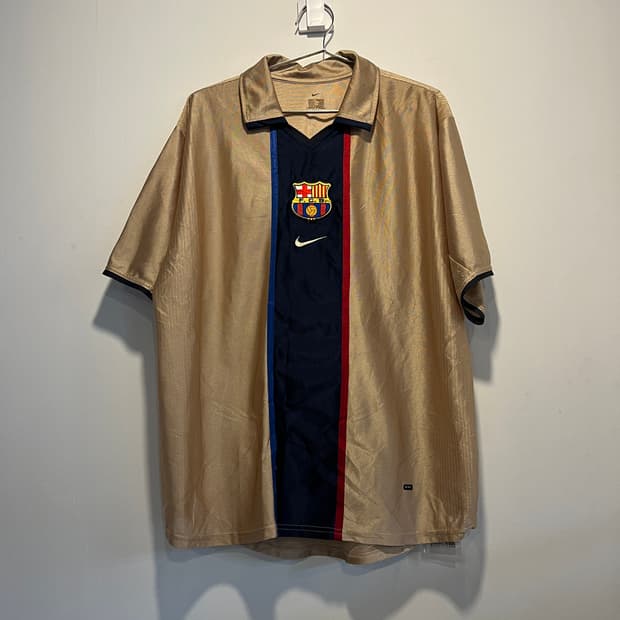 Nike 01-02 F.C.B t-shirt