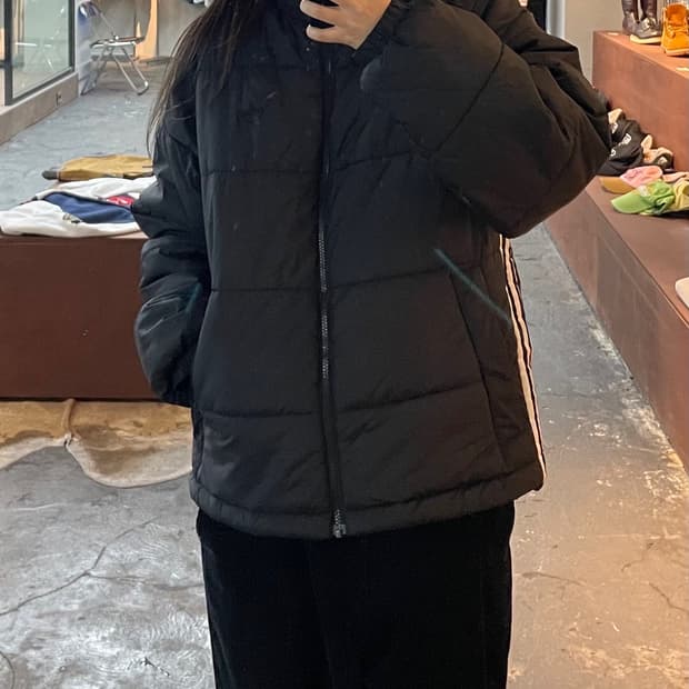 아디다스 파이어버드 블랙 패딩 H466