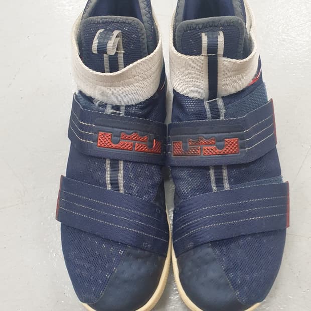나이키 르브론 솔져 농구화275