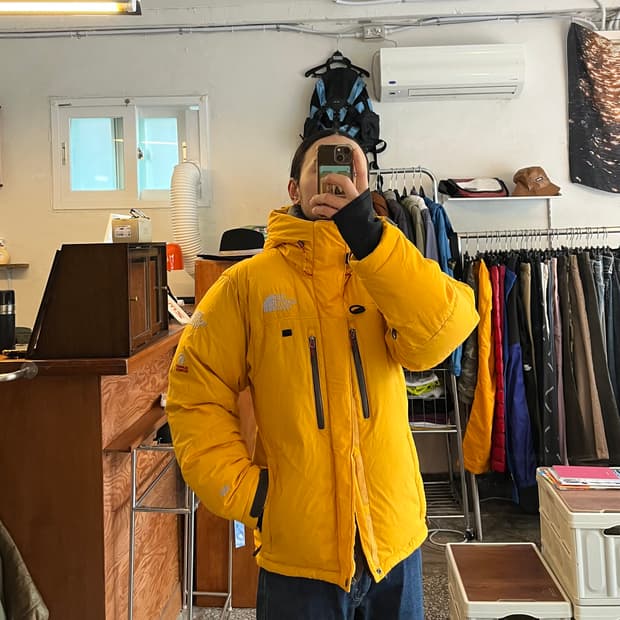 노스페이스 히말라야1 패딩 옐로우