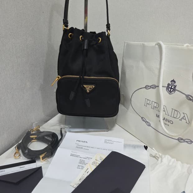 프라다 리나일론 듀엣 버킷백
