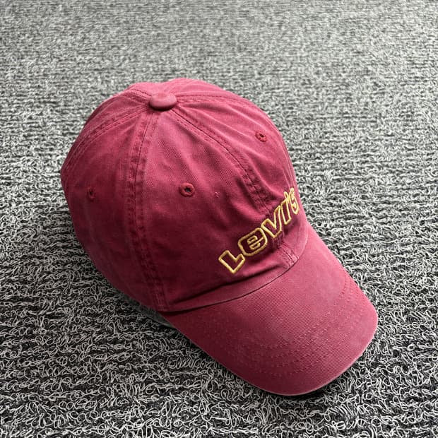리바이스 빅로고 버건디 볼캡 2526