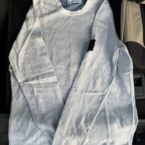 정품 스톤아일랜드 니트 연하늘색 L