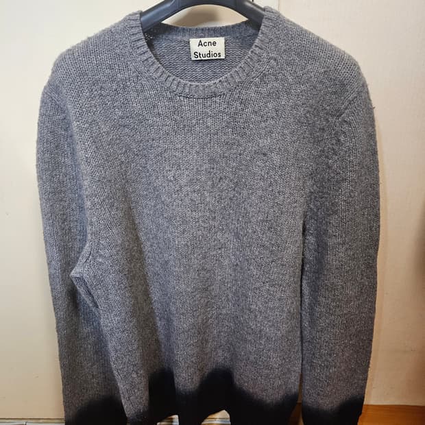 100 L) 아크네 스튜디오 Acne Studios 딥다이 니트