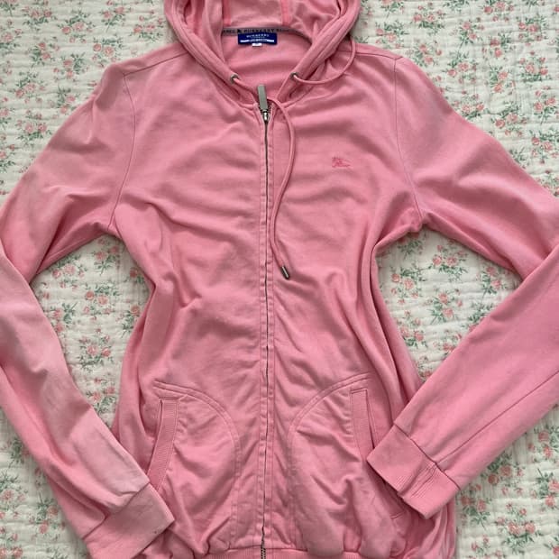 버버리 블루 라벨 딸기 우유 핑크 후드집업 1080 모리걸 y2k 스트릿