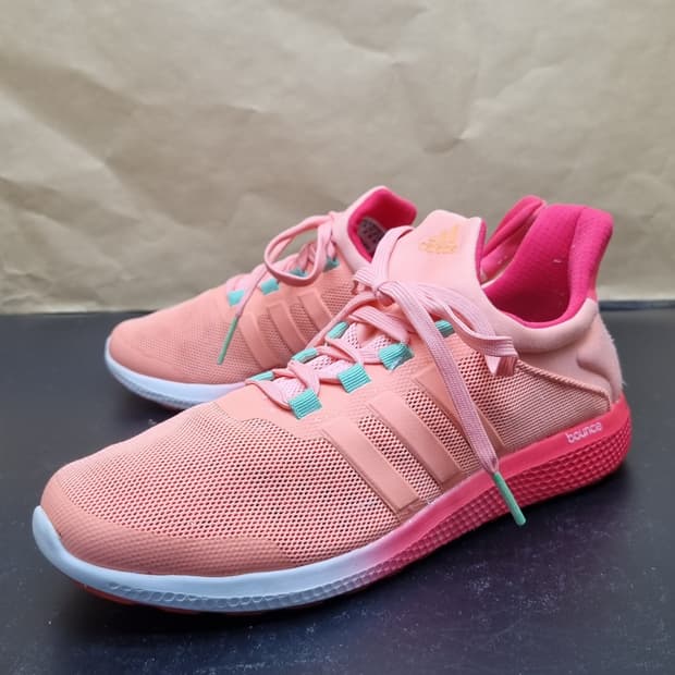 아디다스 CC소닉 여성운동화235 