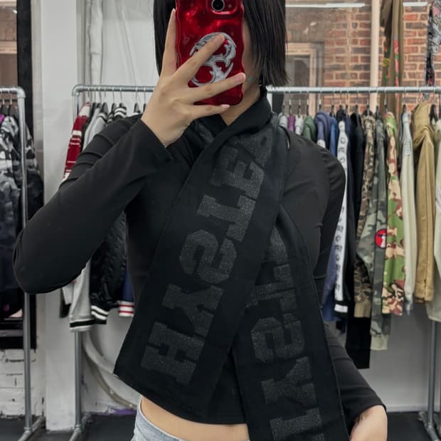 히스테릭 글래머 글리터 머플러