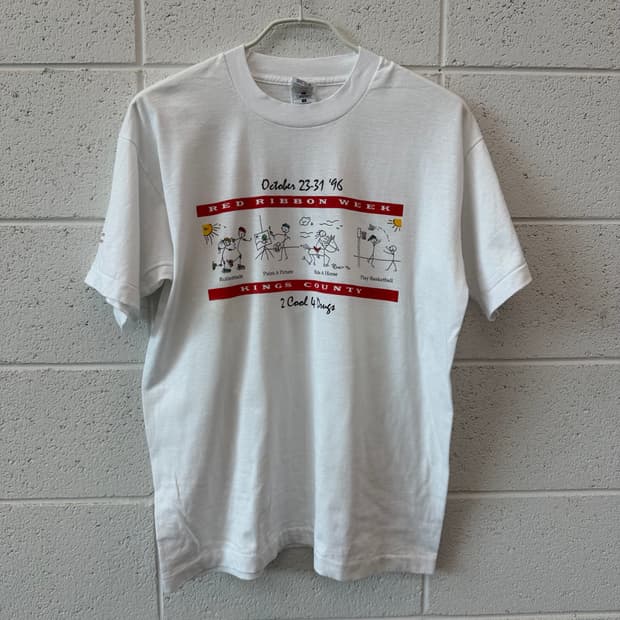 90s Vintage Fruit Of The Loom Tshirt