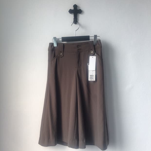 Wide slim fit half pants
