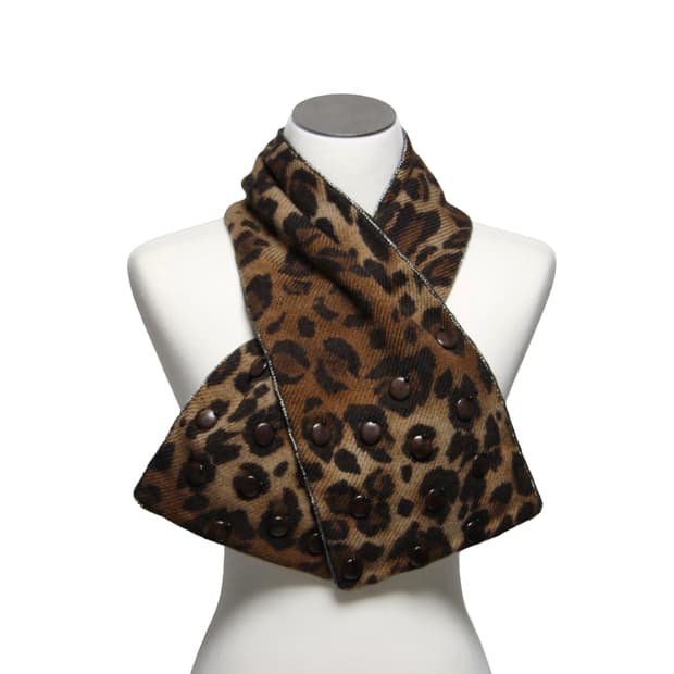 Leopard Dome Stud muffler