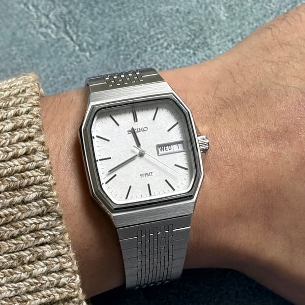 세이코 Seiko SPRIT 스퀘어 쿼츠 데이 데이트
