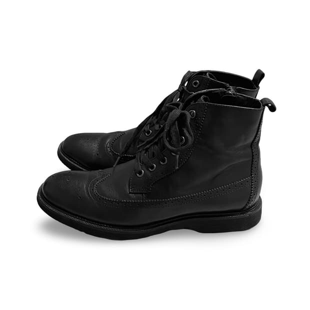 프라다 스포츠 윙팁 레더 부츠