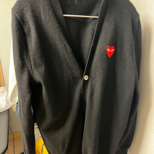 꼼데가르송 블랙 L사이즈 가디건  레드 와펜