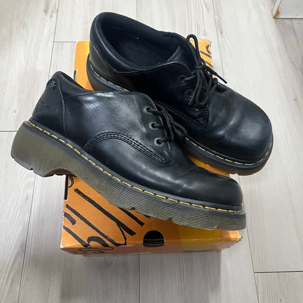 [270] 닥터마틴 Chanda 더비슈즈 3홀 1461