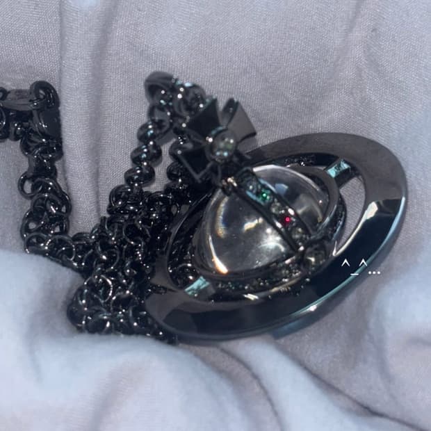 비비안웨스트우드 빅 orb 목걸이