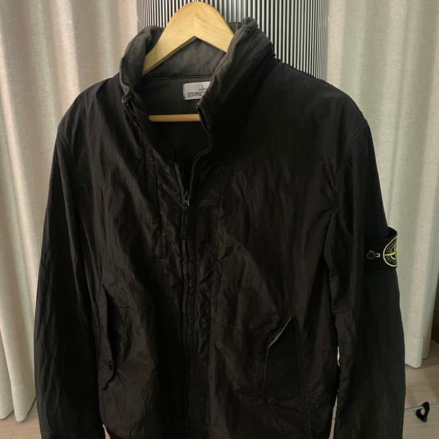 스톤아일랜드 나일론메탈 실드 자켓 블랙