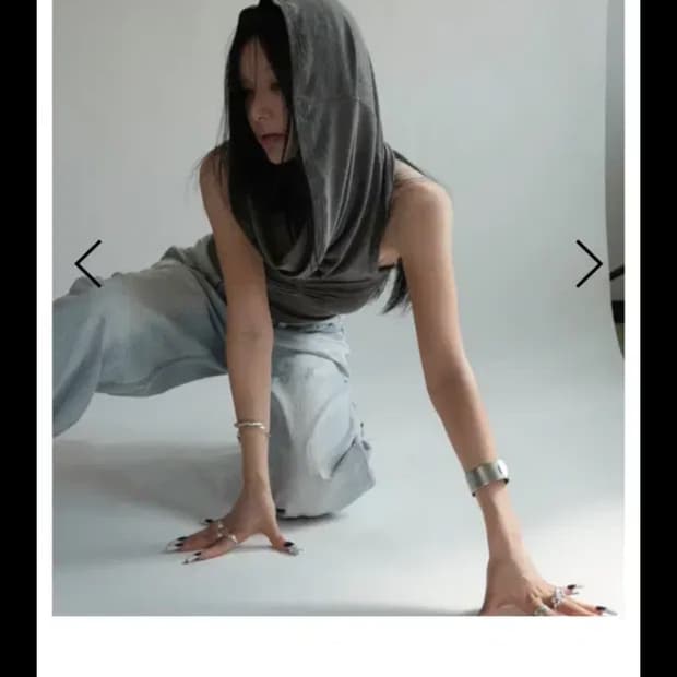 새상품) 킴즈서울 킴서울 듄 후디 슬리브리스 차콜