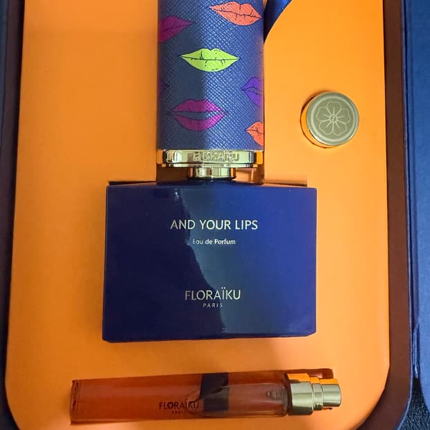 플로라이쿠 앤드 유어 립스 50 + 10ml