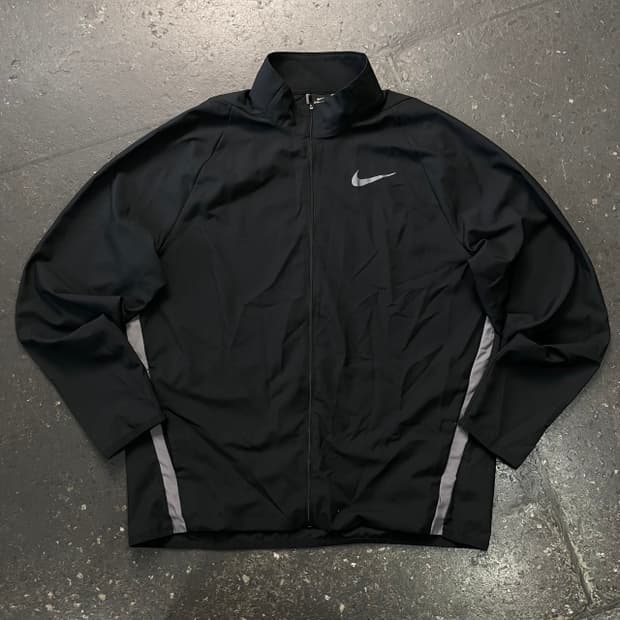 105 나이키 바람막이