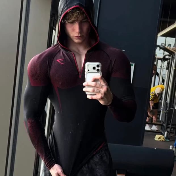 [새상품, S] 짐샤크 오닉스 5.0 후드 레드 교환 및 판매