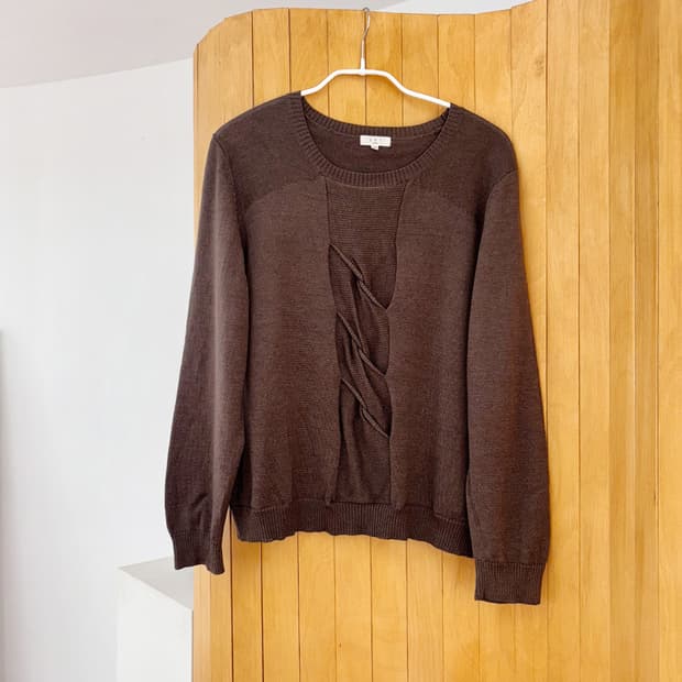 twisted point choco brown pullover