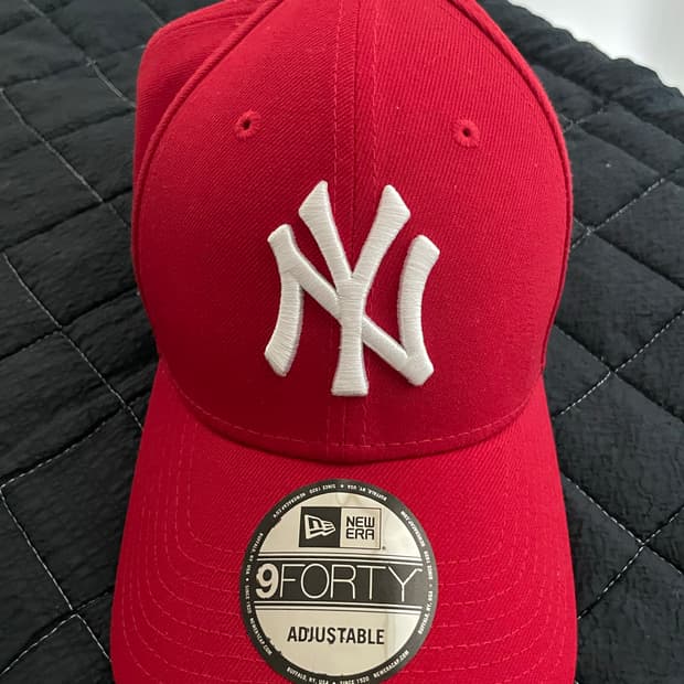뉴에라 양키 레드 볼캡