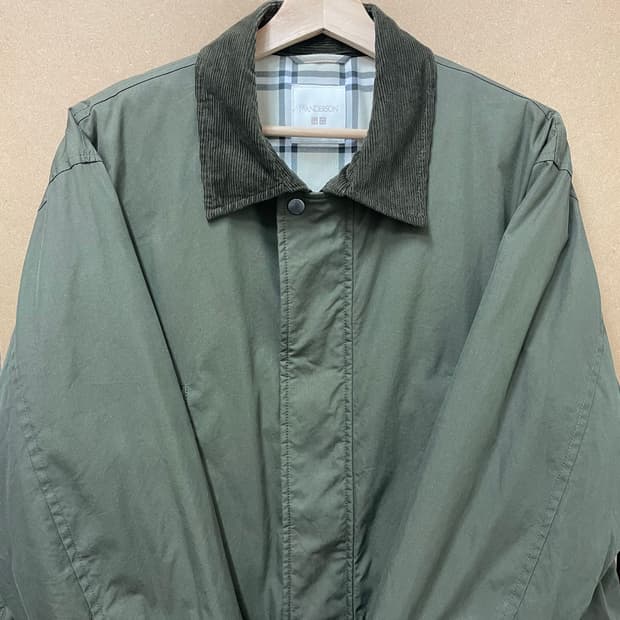 유니클로 jwa pufftech 유틸리티 자켓