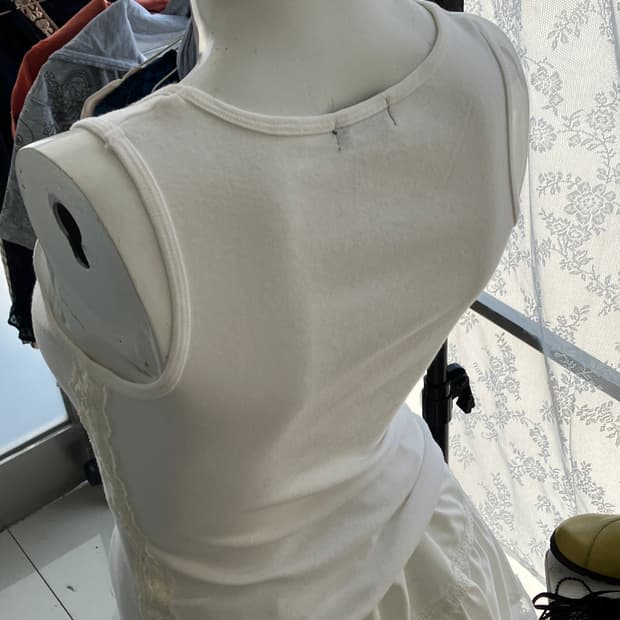 silver printing lace sleeveless