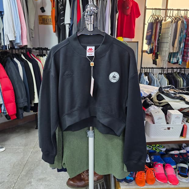 카파 블랙 크롭 맨투맨 (1416)