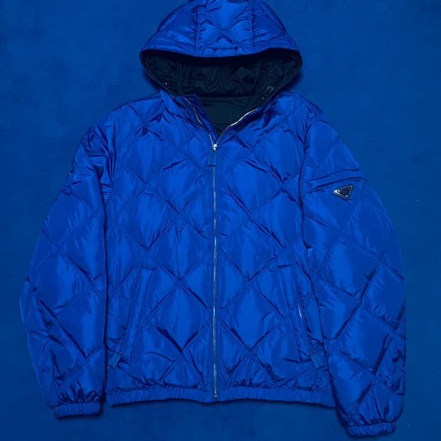 [정품] 새상품급 프라다 퀄팅 경량패딩 자켓