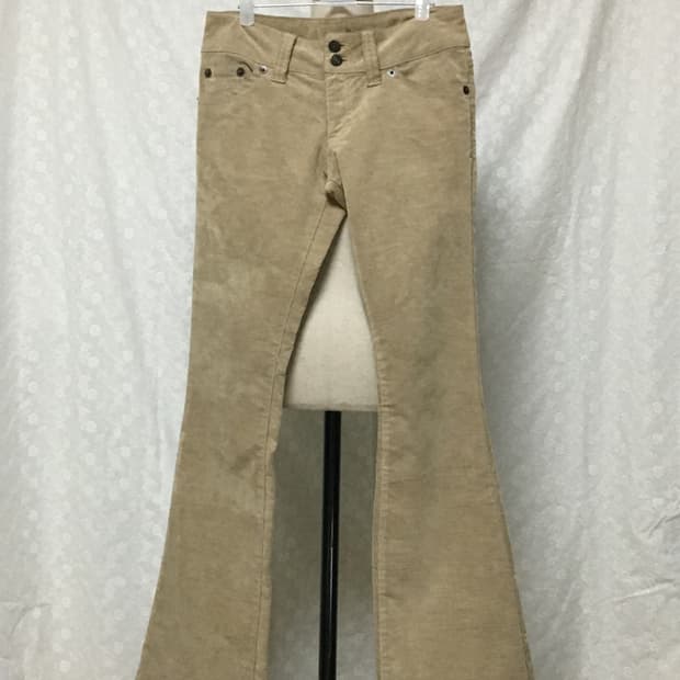 베이지 로우웨스트 코듀로이 부츠컷 팬츠